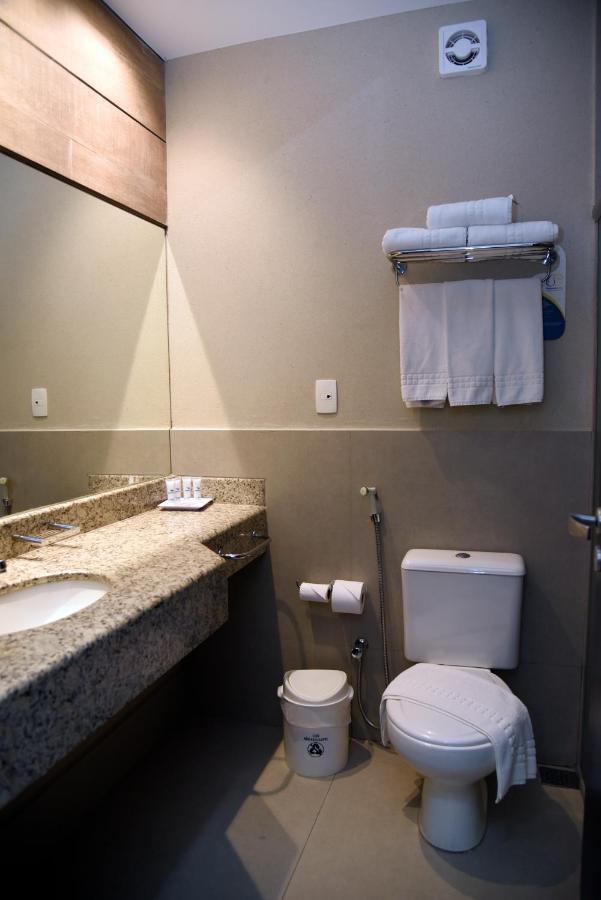 Golden Blue Hotel Londrina Extérieur photo
