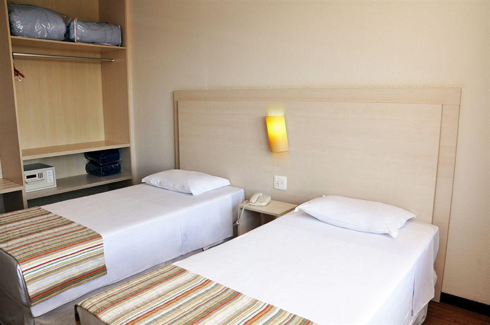 Golden Blue Hotel Londrina Extérieur photo