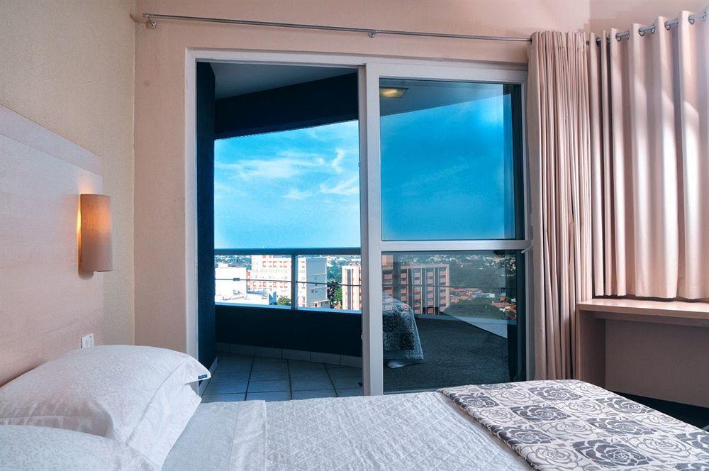 Golden Blue Hotel Londrina Extérieur photo
