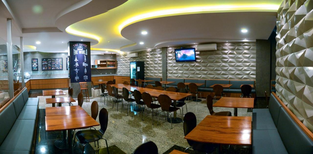 Golden Blue Hotel Londrina Extérieur photo